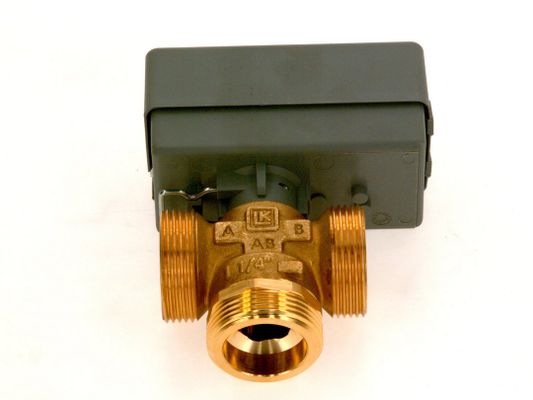 Bosch / Junkers 3-Wege-Ventil Bild 2