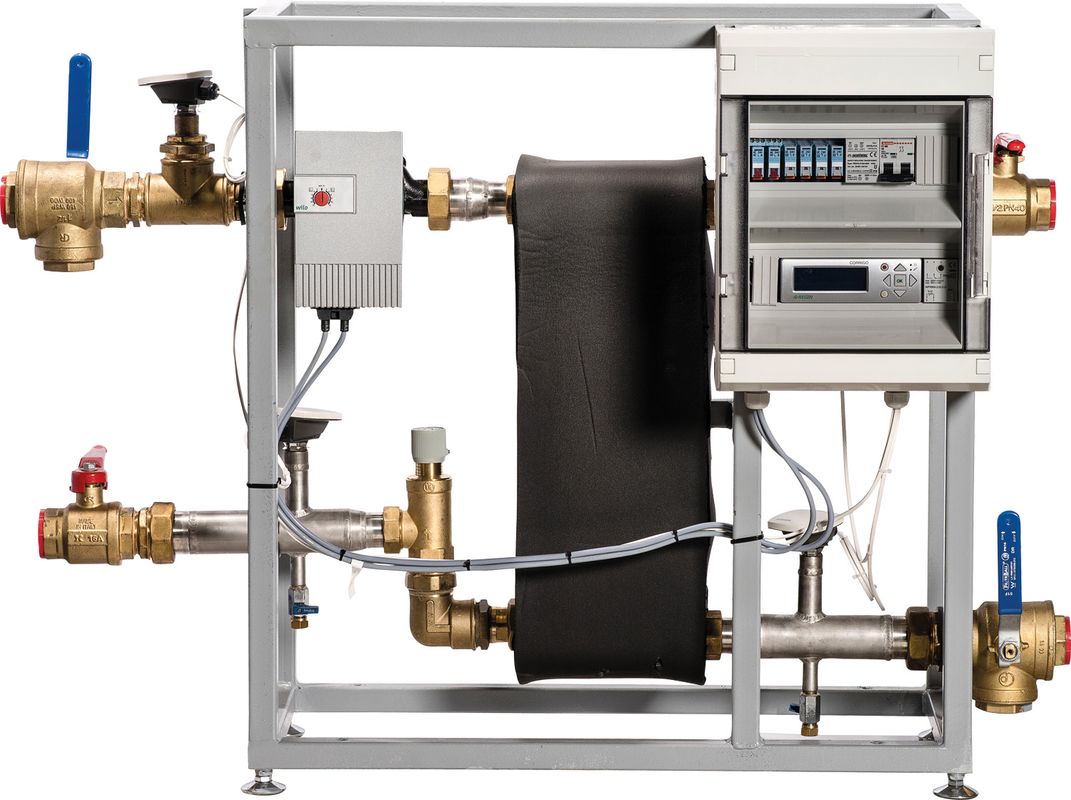 Bosch / Junkers natürliche Kühlstation PCU 25 25 kW Kühlleistung, 1045 x 800 x 1200 mm Bild 1