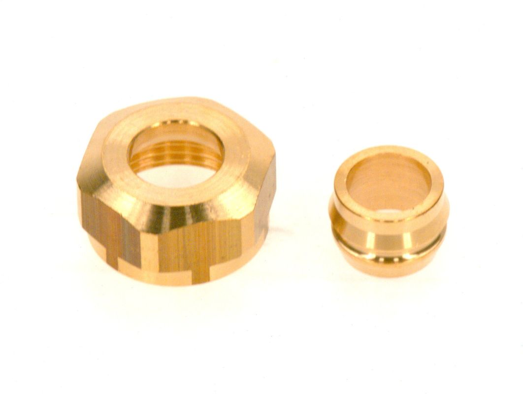 Bosch / Junkers Verschraubung 15 mm (2 Stück) Bild 1