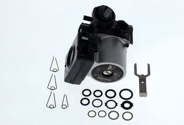 Bosch / Junkers Pumpe UPM 15-70CHG Bild 2