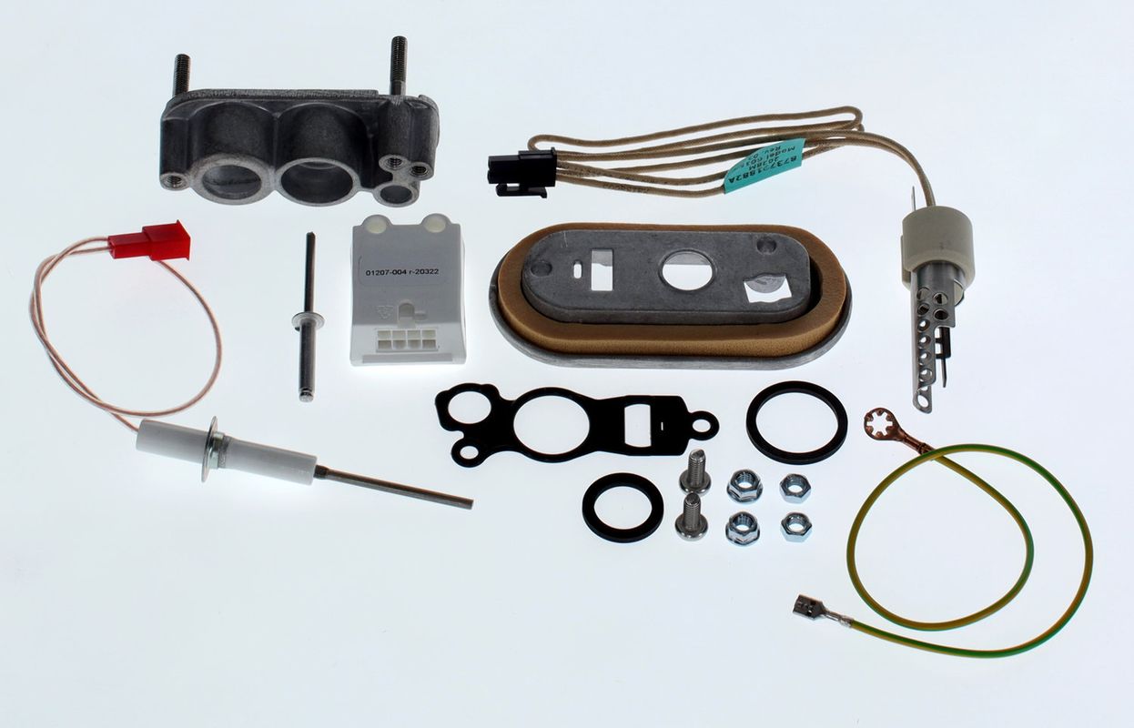 Bosch / Junkers Zündungsset, für ZBR 98-2 A 21-23 Bild 1