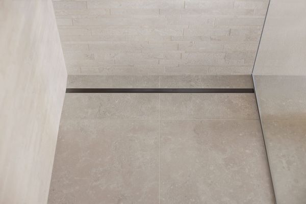 Geberit CleanLine50 Duschrinne 30-110 cm schwarzchrom / gebürstet, Baujahr 2025, 10 mm, Farbe schwarzchrom Bild 5
