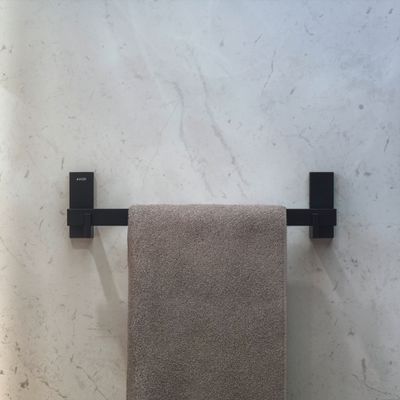 Hansgrohe Badetuchhalter 600 mm Axox Universal Rectangular matt, 110 x 85 x 85 mm, Farbe schwarz Bild 2