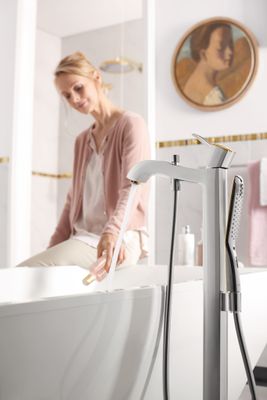 Hansgrohe Tellerkopfbrause Raindance Classic 240 mm Air chrom / gold, mit Brausearm 383 mm, 147 x 270 x 524 x 524 mm, Farbe chrom, gold Bild 14