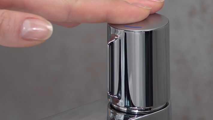 Hansgrohe Waschtischmischer 240 Talis Select E, Farbe chrom Bild 3