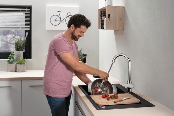 Hansgrohe Spültischmischer 220 Focus M42 Ausziehbrause 2jet, 400 mm, Farbe chrom Bild 6