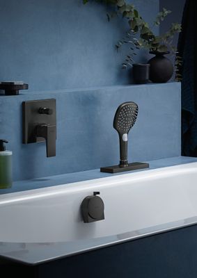 Hansgrohe Ein-, Ab- und Überlaufgarnitur Exafill S Fertigset Brushed, Farbe black chrome Bild 3