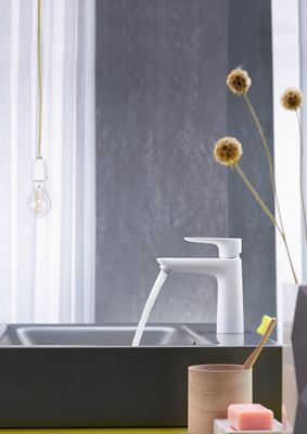 Hansgrohe Einhebel-Waschtischmischer, ComfortZone110, mit Ablaufgarnitur,112 mm, Farbe weiß Bild 4
