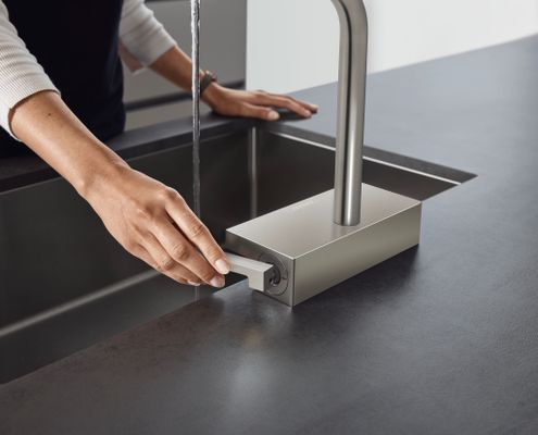 Hansgrohe Spültischmischer 250 Aquno Select M81 Ausziehauslauf 2jet steel, 281 mm, Farbe silber Bild 2