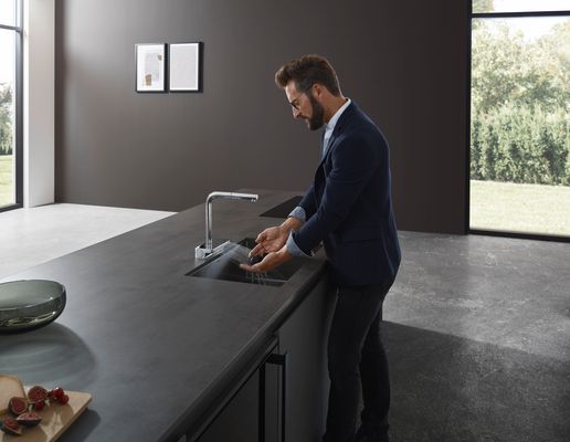 Hansgrohe Spültischmischer 250 Aquno Select M81 Ausziehauslauf 2jet sBox, 281 mm, Farbe chrom Bild 7