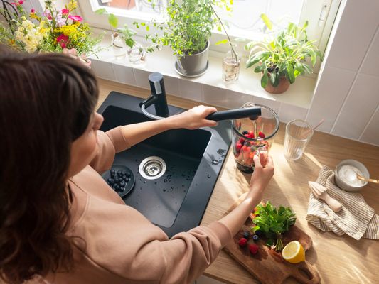 Hansgrohe Spültischmischer 150 Zesis M33 Metall Ausziehbrause Pro 2jet MB, Farbe schwarz Bild 5
