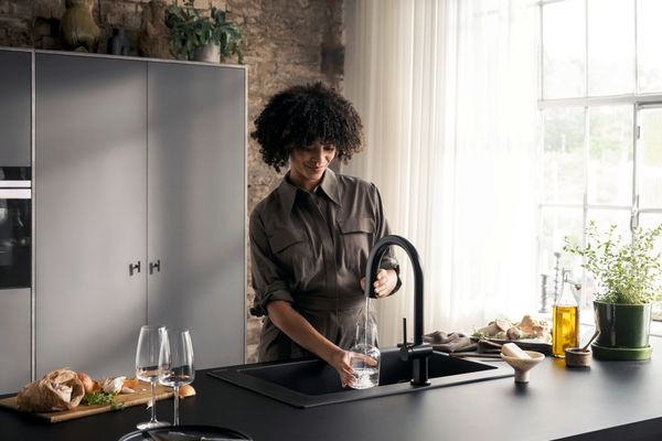 Hansgrohe FilterSystem 210 Aqittura M91 Ausziehausl.1jet mattschwarz Bild 5