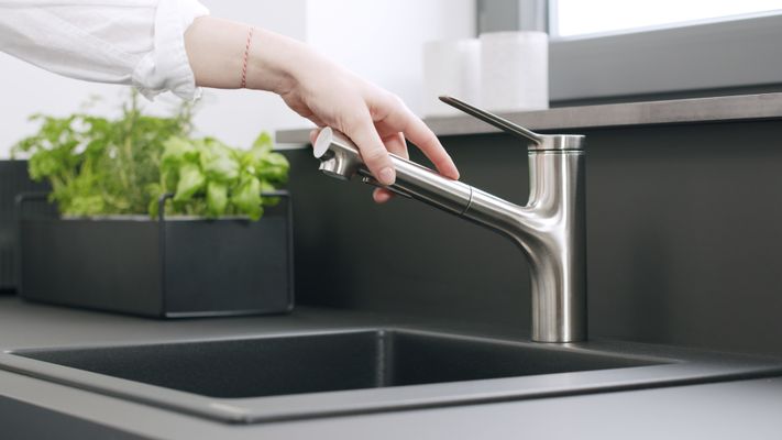 Hansgrohe Spültischmischer 150 Zesis M33 Ausziehbrause 2j sBox lite edelstahl-opt, Farbe silber Bild 9