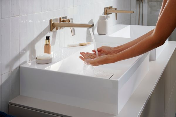 Hansgrohe Konsole Xevolos E 1570 / 550 mm mit 2 Ausschnit.für WTge 600 / 480 mm SBma, 1570 x 550 mm Bild 4
