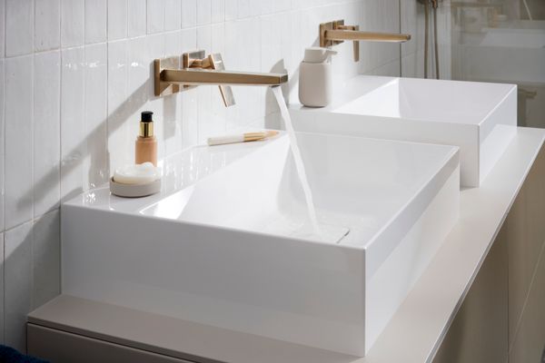 Hansgrohe Konsole Xevolos E 1570 / 550 mm mit 2 Ausschnit.für WTge 600 / 480 mm SBma, 1570 x 550 mm Bild 6