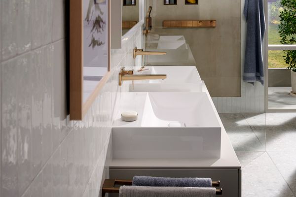 Hansgrohe Konsole Xevolos E 1570 / 550 mm mit 2 Ausschnit.für WTge 600 / 480 mm SBma, 1570 x 550 mm Bild 14