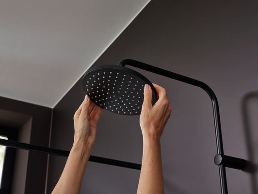 Hansgrohe Showerpipe Vernis Blend 200 1-strahlig, mit Thermostat, EcoSmart, 1424 x 276 x 512 mm, Farbe schwarz Bild 6