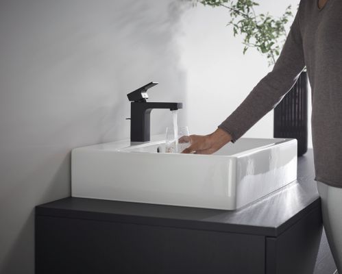 Hansgrohe Waschtischmischer 100 Vernis Shape matt, Farbe schwarz Bild 4