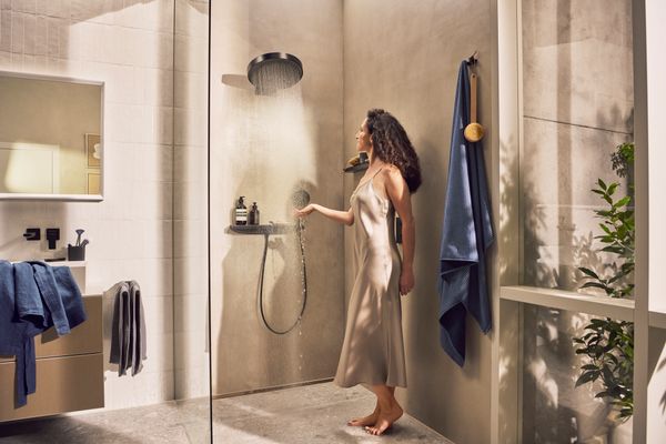 Hansgrohe Handbrause Rainfinity 130 3jet Ø, 3-Strahl, matt, 130 mm, Farbe schwarz Bild 24