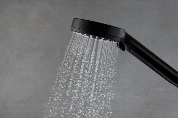 Hansgrohe Showerpipe 240 1jet Vernis Shape matt, mit Wannenthermostat, 1524 x 276 x 547 mm, Farbe schwarz Bild 14