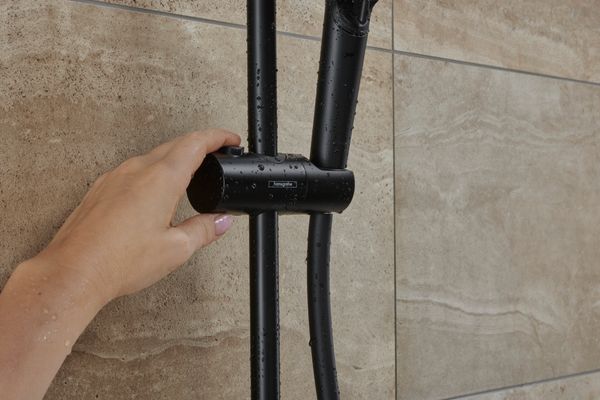 Hansgrohe Showerpipe Vernis Blend 240 1-strahlig, mit Thermostat, 1124 x 277 x 545 mm, Farbe schwarz Bild 7