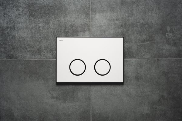 Pauli + Menden WC Betätigungsplatte MEPA Frame 2-M Laminam Weiss-Mattschwarz, 148 x 218 mm, Farbe weiß, schwarz Bild 6