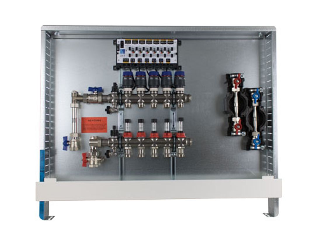 Strawa FB-Anschlussstation H 63-W2-WMZ-80-X 5 Hkr, 710 x 875 x 80 mm Bild 1